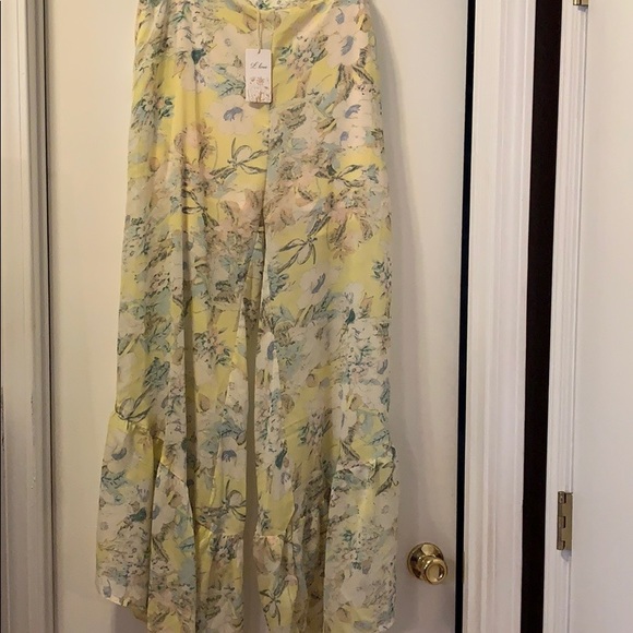 Plus Size Floral Print Ruffled Pants - Picture 5 of 5